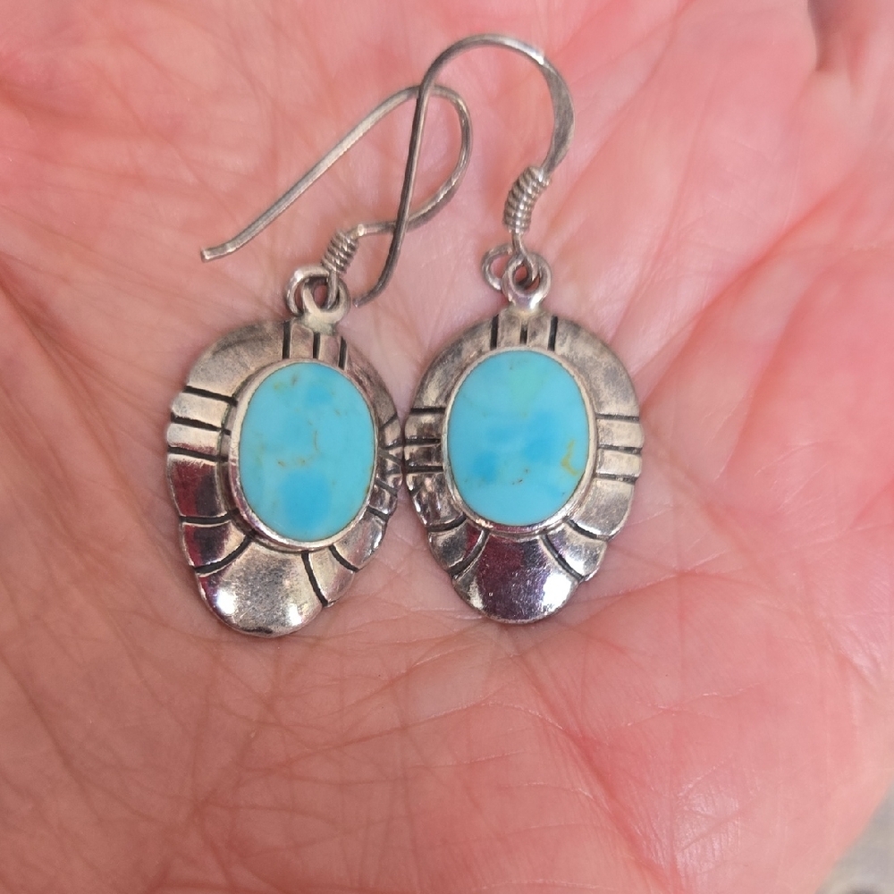 Vintage Soma 925 Sterling Silver Earrings with Turquoise Accent - Picture 4 of 5